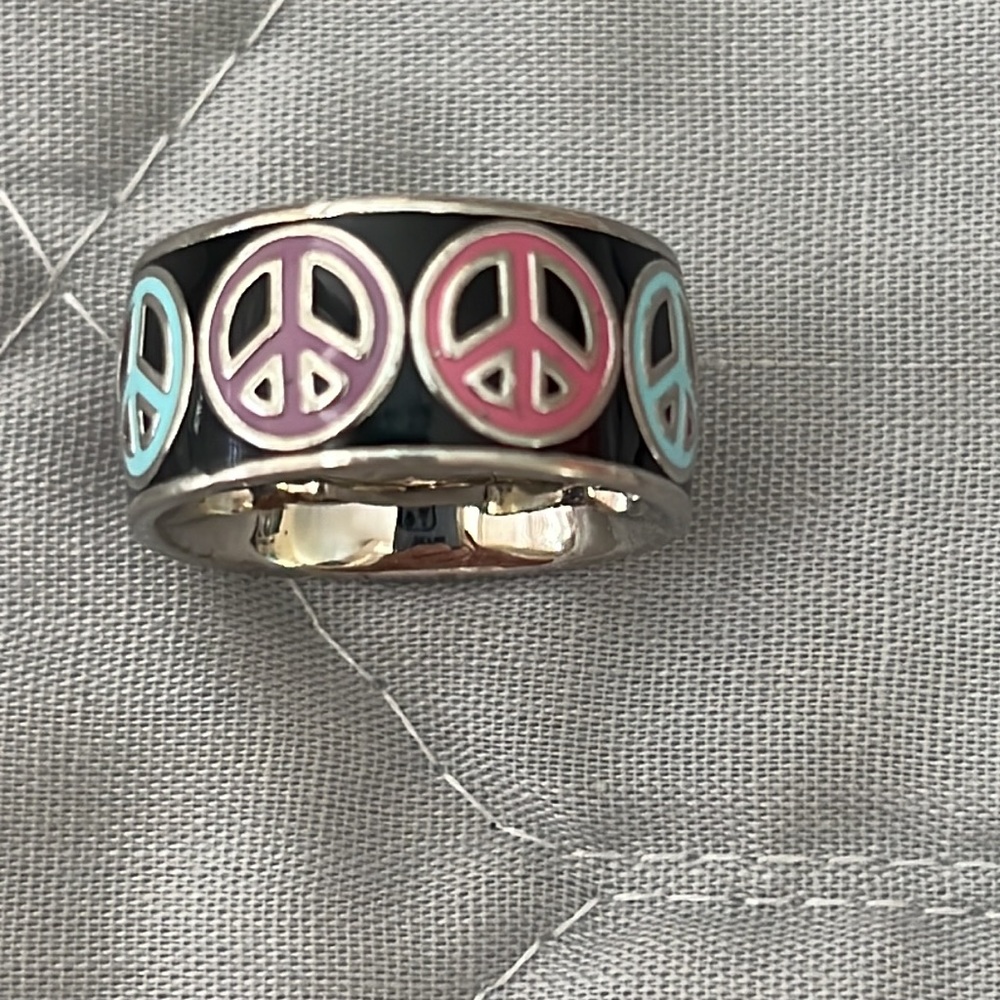 Coach Peace Ring - Picture 3 of 11